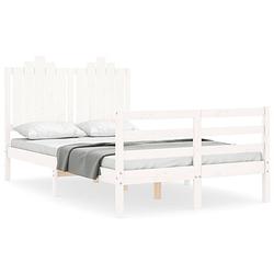 Foto van The living store bedframe grenenhout - wit - 205.5 x 125.5 x 110 cm - multiplex lattenbodem