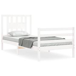 Foto van The living store bedframe massief grenenhout - praktisch en decoratief - 205.5 x 95.5 x 100 cm - wit