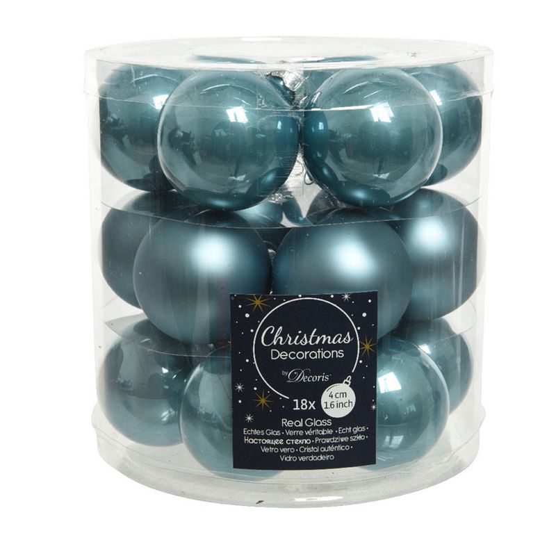 Foto van 18x stuks kleine glazen kerstballen ijsblauw (blue dawn) 4 cm mat/glans - kerstbal