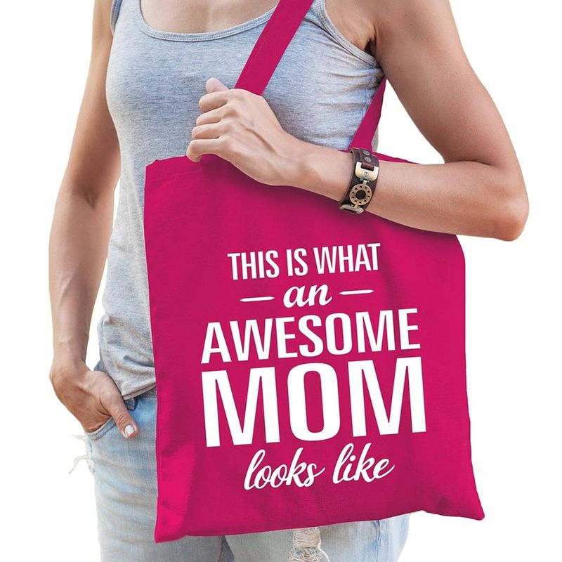 Foto van Awesome mom cadeau tas roze katoen - feest boodschappentassen