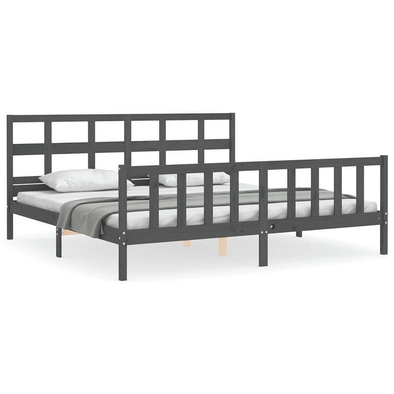 Foto van The living store massief grenenhouten bedframe - grijs - 205.5 x 185.5 x 100 cm - 180 x 200 cm (6ft super king)