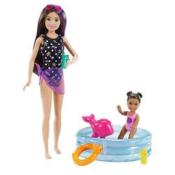 Foto van Barbie zwembad babysitter set