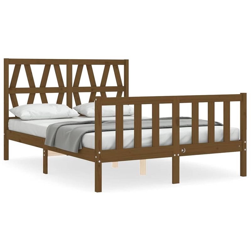 Foto van The living store houten bedframe - massief grenenhout - 195.5 x 125.5 x 100 cm - honingbruin