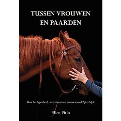 Foto van Tussen vrouwen en paarden