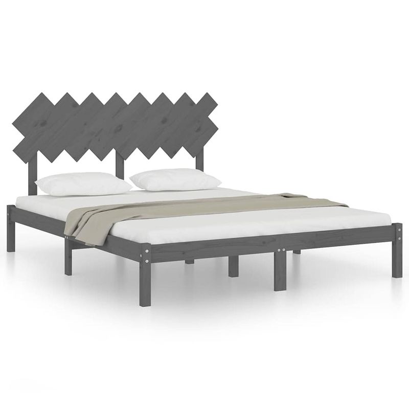 Foto van The living store bedframe grenenhouten - bedframe - 205.5 x 165.5 x 31 cm - grijs