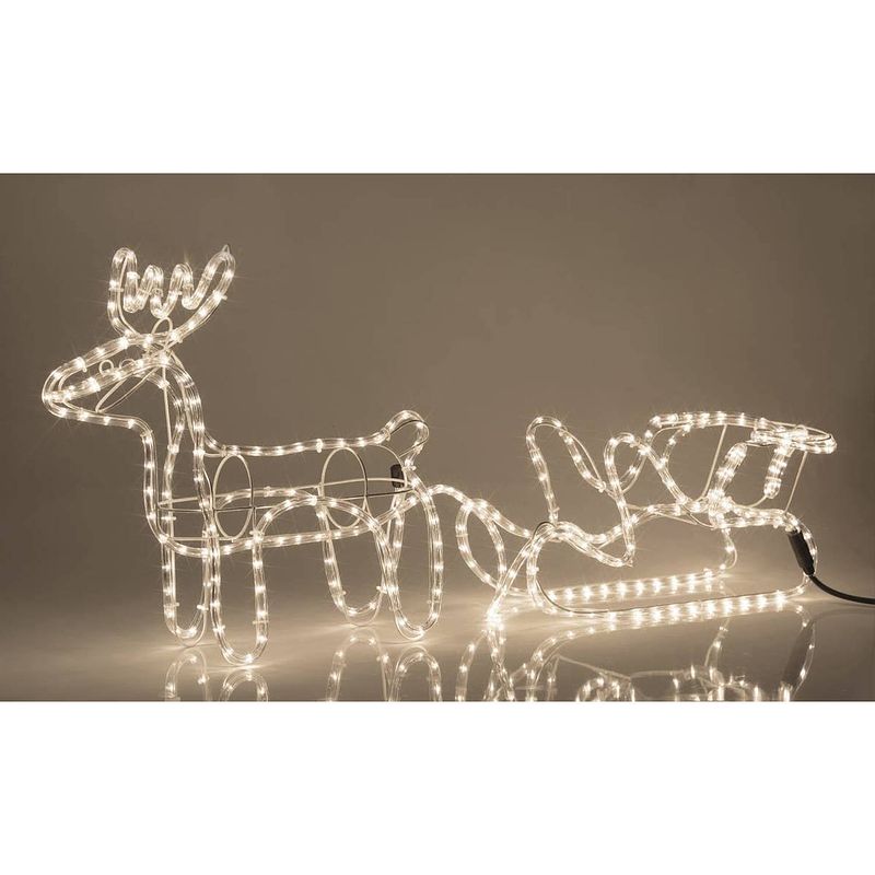 Foto van Decorative lighting 3d rendier met slee lichtslang - 324 lampjes - warm wit licht
