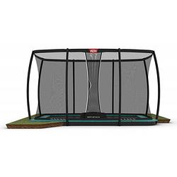 Foto van Berg trampoline ultim champion met safetynet deluxe xl - flatground - 410 x 250 - groen - met airflow pro springmat