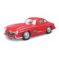 Foto van Speelgoedauto mercedes-benz 300sl 1954 rood 1:24/19 x 7 x 5 cm - speelgoed auto's