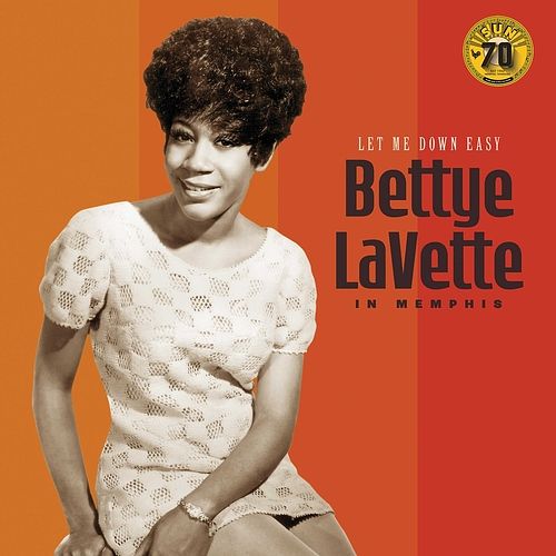 Foto van Let me down easy: bettye lavette in memphis - lp (0015047803668)