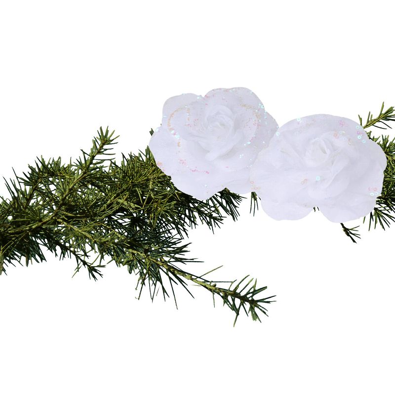 Foto van 2x stuks kerstboom decoratie bloemen rozen wit op clip 9 cm - kersthangers