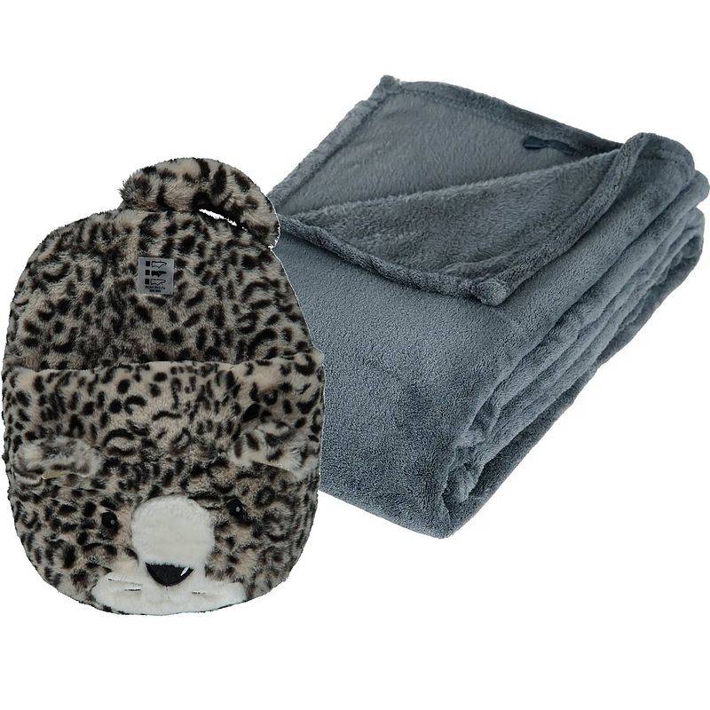 Foto van Fleece deken blauwgrijs 125 x 150 cm met voetenwarmer slof cheetah one size - voetenwarmers