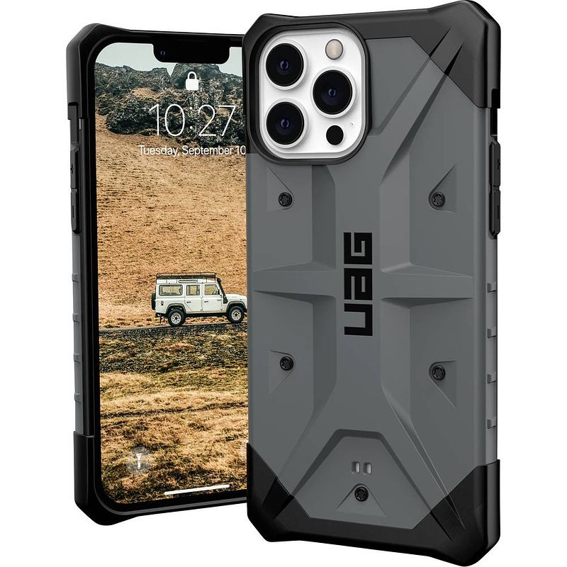 Foto van Urban armor gear pathfinder case backcover apple iphone 13 pro max zilver