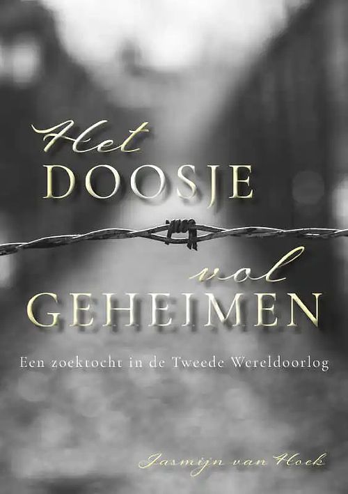 Foto van Het doosje vol geheimen - jasmijn van hoek - paperback (9789464683189)