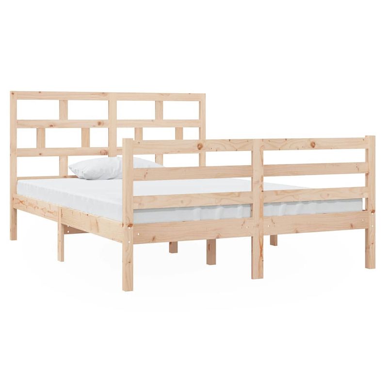 Foto van The living store bedframe grenenhout - double - 135x190 cm - rustiek uitstraling