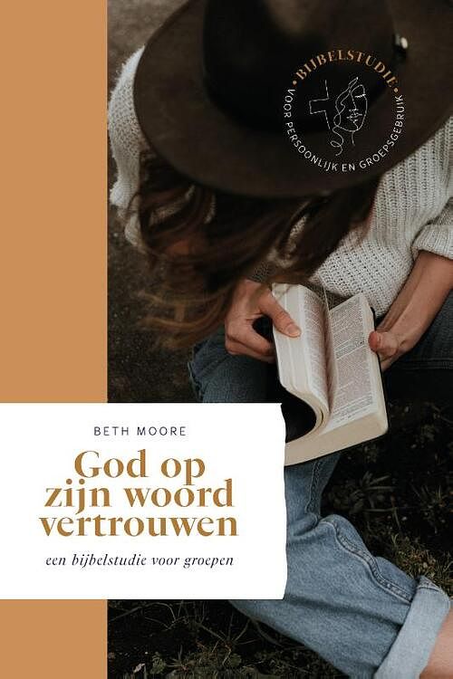 Foto van God op zijn woord vertrouwen - beth moore - paperback (9789464250640)