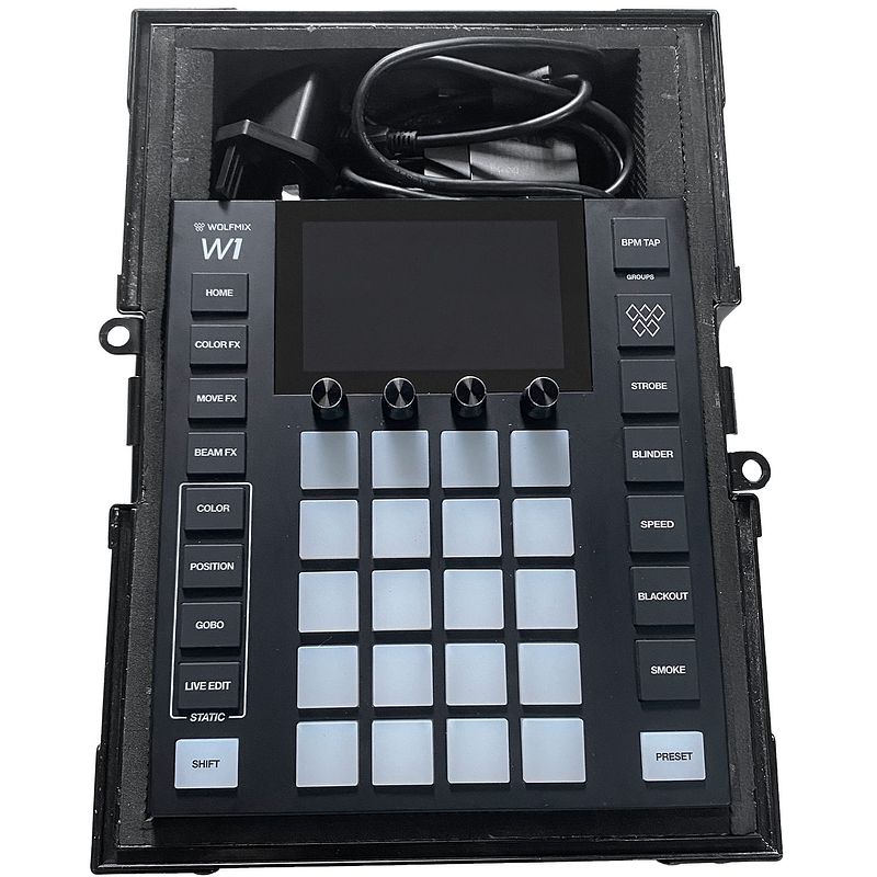 Foto van Udg ultimate flight case wolfmix w1 black