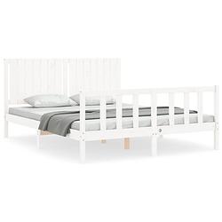 Foto van The living store massief grenenhouten bedframe - wit - 205.5 x 165.5 x 100 cm - functioneel hoofd- en voeteneinde