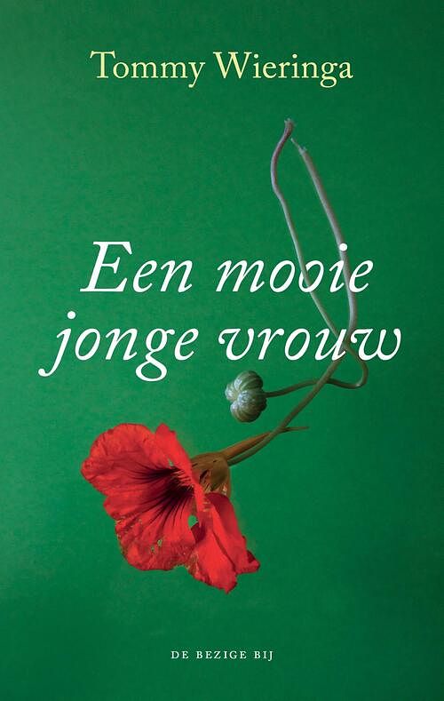 Foto van Een mooie jonge vrouw - tommy wieringa - ebook (9789403127309)