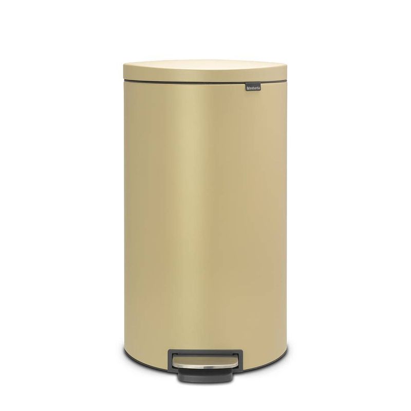 Foto van Brabantia flatback+ pedaalemmer 30 liter met kunststof binnenemmer - mineral golden beach