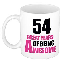 Foto van 54 great years of being awesome cadeau mok / beker wit en roze - feest mokken