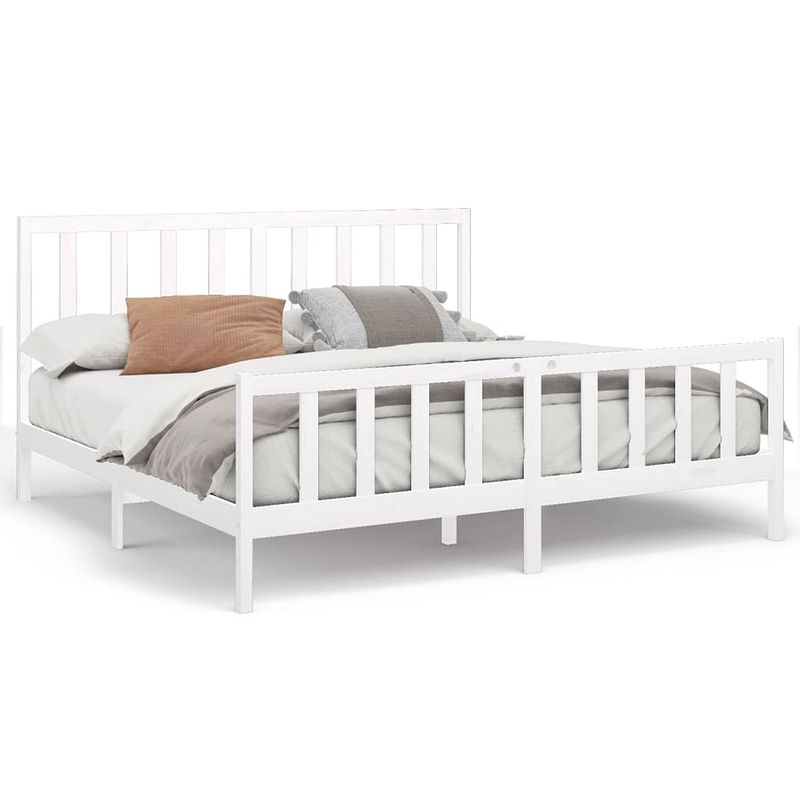 Foto van The living store bedframe wit - grenenhout - 205.5 x 206 x 69.5 cm - hoogwaardig materiaal - stevig en stabiel -