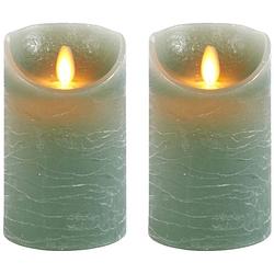 Foto van 2x jade groene led kaarsen / stompkaarsen met bewegende vlam 12,5 - led kaarsen