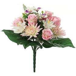 Foto van Louis maes kunstbloemen boeket roos/orchidee/chrysanta - roze - h36 cm - bloemstuk - bladgroen - kunstbloemen