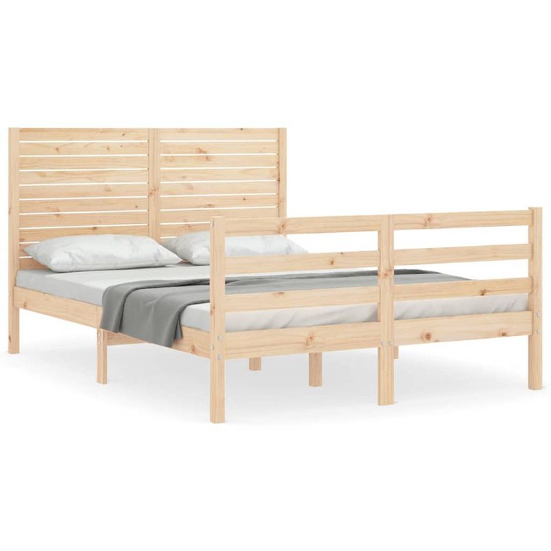 Foto van The living store bedframe grenenhout - massief - 205.5 x 125.5 x 100 cm - multiplex lattenbodem