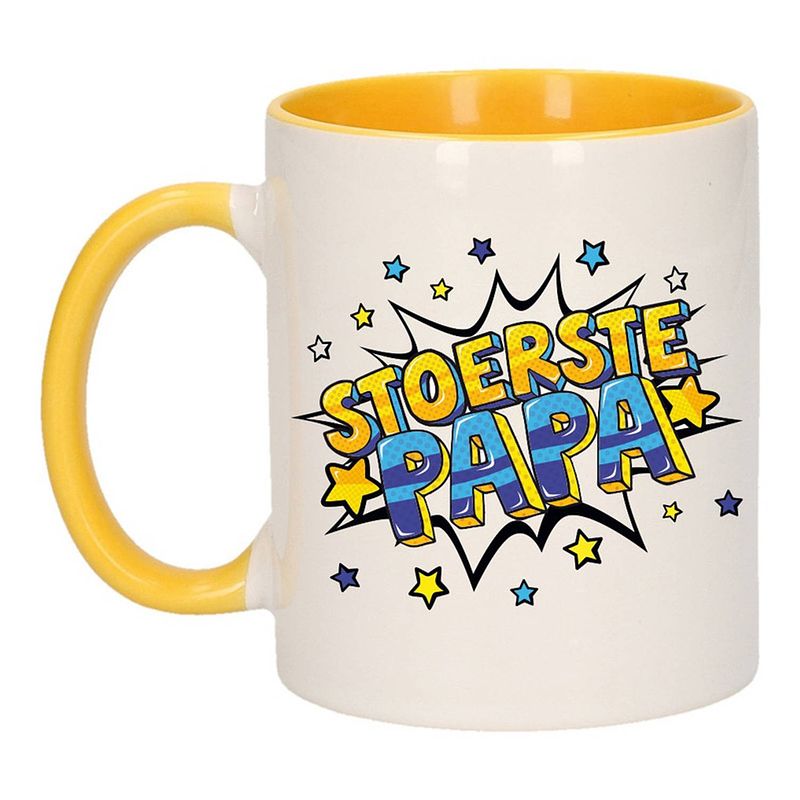 Foto van Stoerste papa cadeau mok / beker wit en geel 300 ml - feest mokken