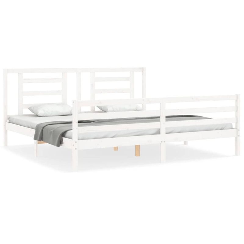 Foto van The living store bedframe massief grenenhout xxl - 205.5 x 205.5 x 100 cm - wit