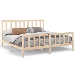 Foto van The living store bedframe grenenhout - 205.5 x 206 x 69.5 cm - onbehandeld massief hout