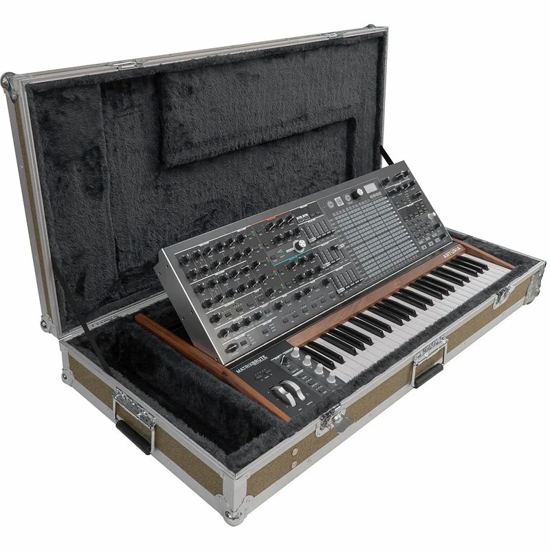 Foto van Arturia matrixbrute synthesizer + flightcase