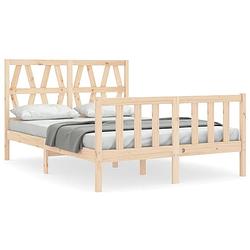 Foto van The living store bedframe - massief grenen - 195.5 x 145.5 x 100 cm - multiplex lattenbodem