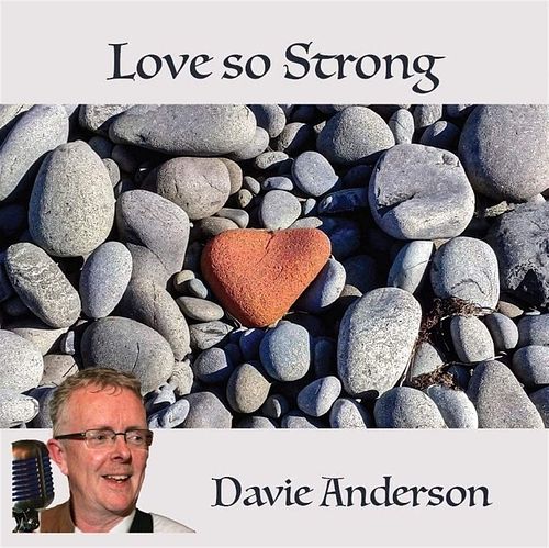 Foto van Love so strong - cd (5060131890609)