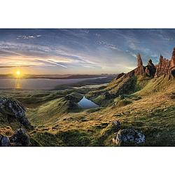 Foto van Wizard+genius the old man of storr vlies fotobehang 384x260cm 8-banen