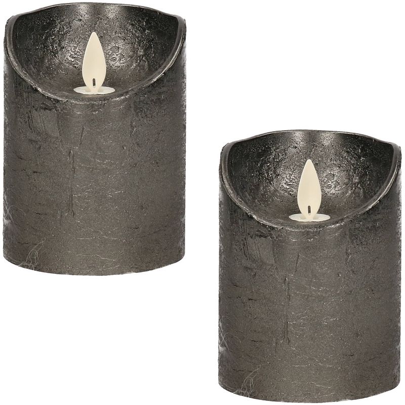 Foto van 2x antraciete led kaarsen / stompkaarsen met bewegende vlam 10 cm - led kaarsen