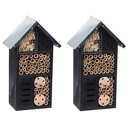 Foto van 2x stuks insectenhotel zwart huisje met metalen dak 26 cm - insectenhotel