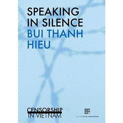 Foto van Speaking in silence