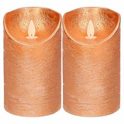 Foto van 2x koperen led kaars / stompkaars 12,5 cm - luxe kaarsen op batterijen met bewegende vlam