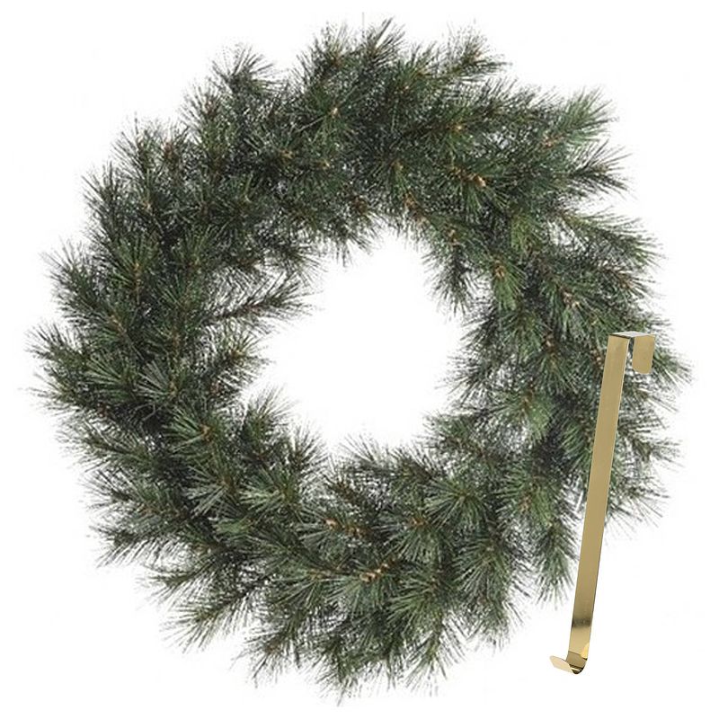 Foto van Kerstkrans 60 cm - groen - met gouden hanger/ophanghaak - kerstversiering - kerstkransen