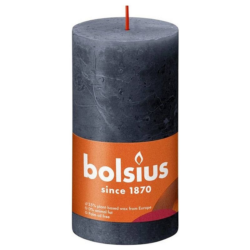 Foto van Bolsius stompkaars twilight blue ø68 mm - hoogte 13 cm - blauw/grijs - 60 branduren