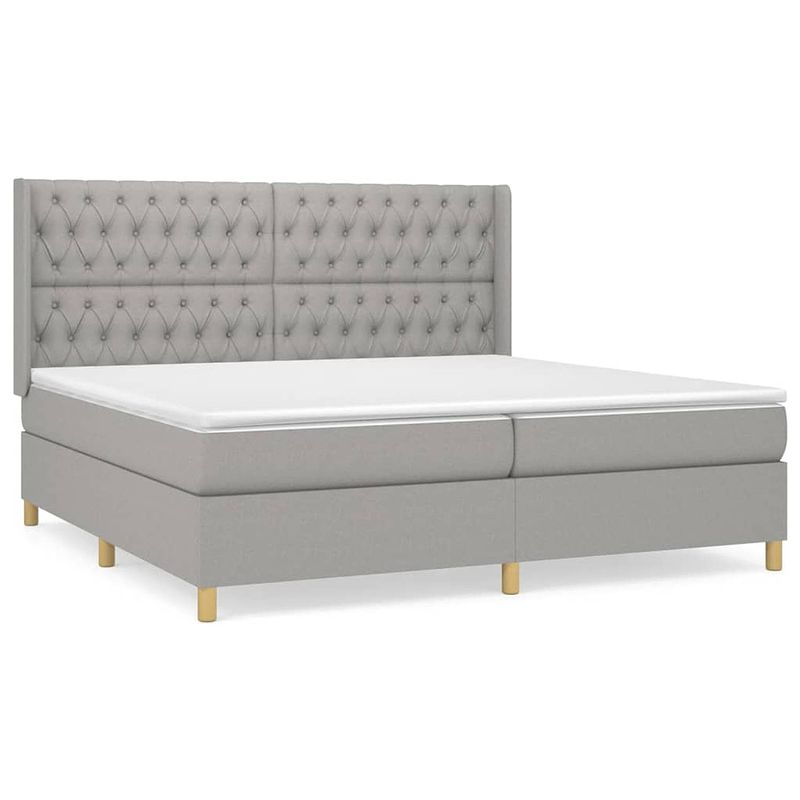 Foto van The living store boxspringbed s - bedframe 203x203x118/128cm - inclusief 2 matrassen en topmatras - duurzaam materiaal