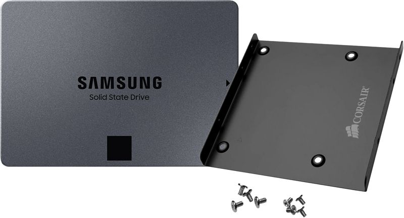 Foto van Samsung 870 qvo 2tb + corsair ssd mounting bracket