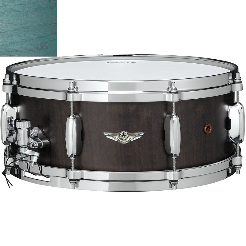 Foto van Tama tws1465-sbu star walnut snare smokey blue mist 14 x 6.5