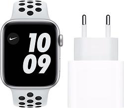 Foto van Apple watch nike se 4g 44mm zilver aluminium witte sportband + usb c oplader 20w