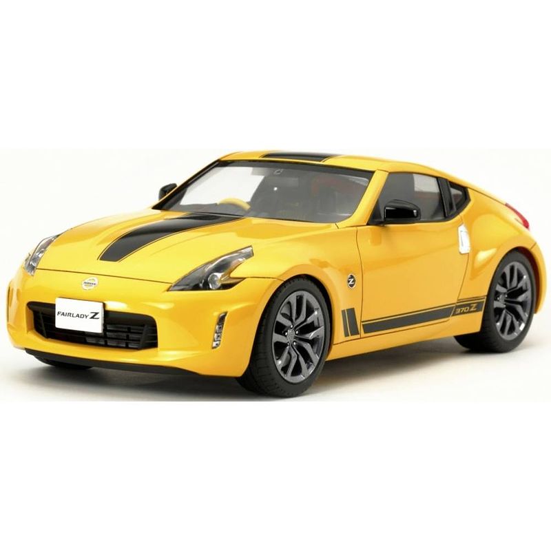 Foto van Tamiya 300024348 nissan 370z heritage edition auto (bouwpakket) 1:24