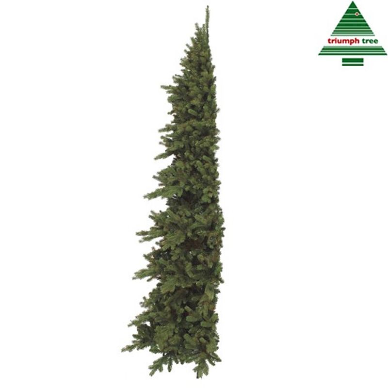 Foto van Triumph tree - emerald kunstkerstboom groen half wall d114 h215 cm