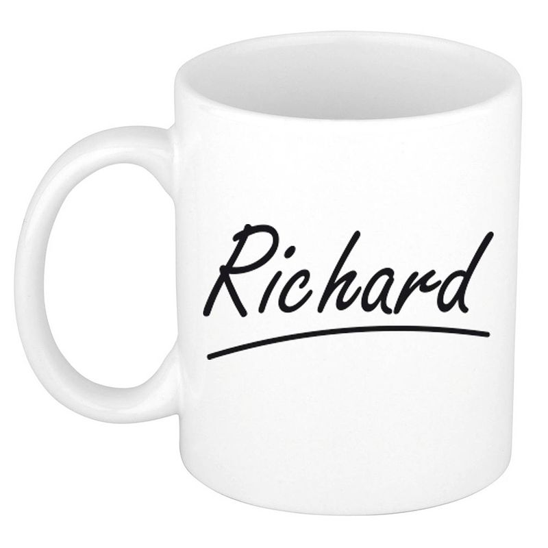 Foto van Naam cadeau mok / beker richard met sierlijke letters 300 ml - naam mokken