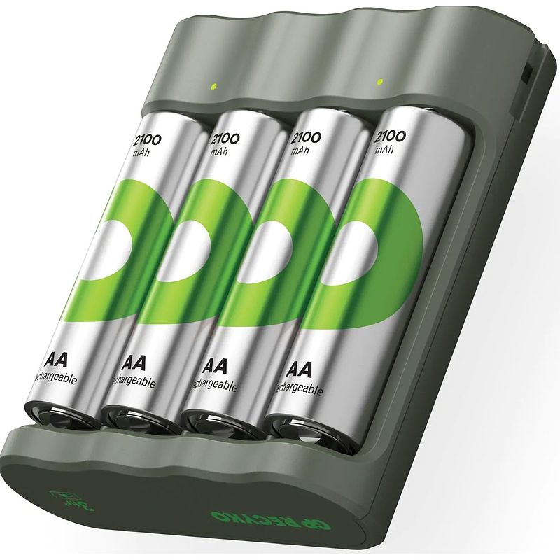 Foto van Gp recyko aa 4x 2100 mah usb batterijlader + 4 recyko 2100 mah batterijen