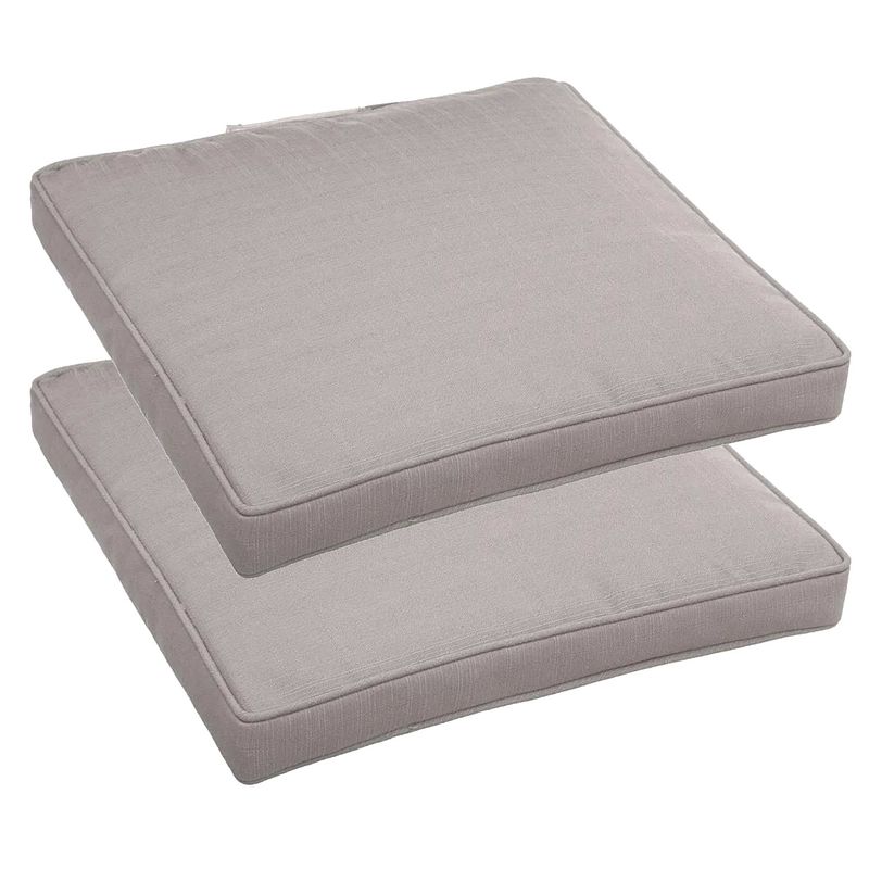 Foto van Set van 2x stuks stoelkussens voor binnen en buiten in de kleur taupe 40 x 40 x 4 cm - tuinstoelkussens